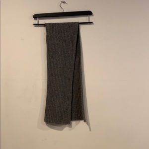 Lambs wool scarf grey GAP